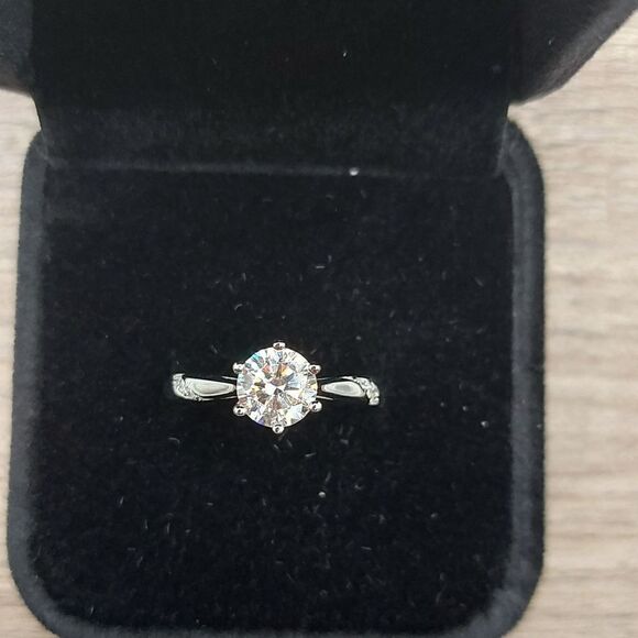 Jewelry - 1 Carat Platinum Plated Moissanite 925 Silver Engagement Ring